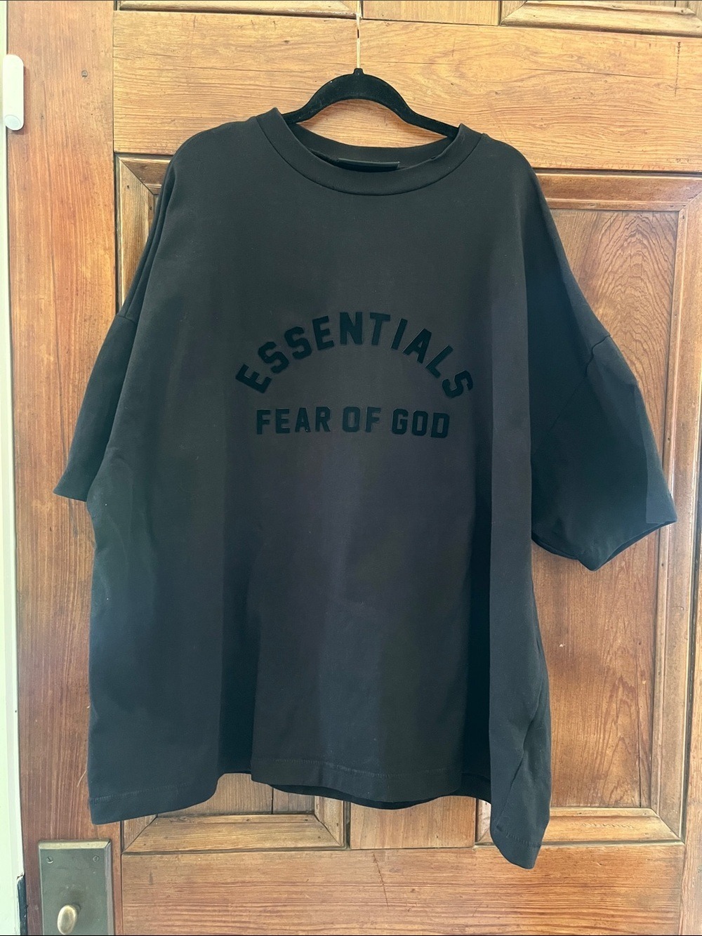 Fear of God Essentials Men's Black Logo T-Shirt - Picture 7 of 8